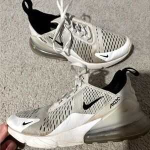 Nike Air Max 270